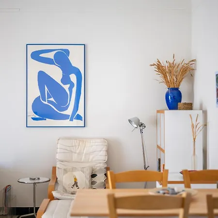 Sunny With Balcony * Menton