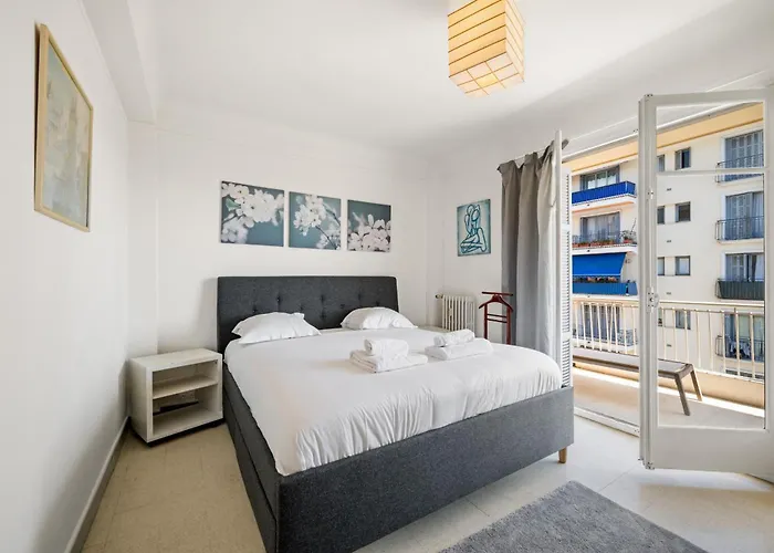 Sunny With Balcony Apartment