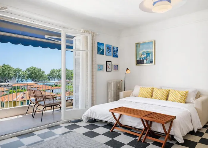 Appartement Sunny With Balcony Menton